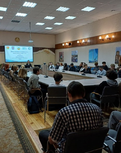 БРСМ — это Белорусский республиканский союз молодёжи, крупнейшее в Беларуси молодежное общественное объединение, которое ставит своей целью развитие молодежи, раскрытие её потенциала и воспитание в духе патриотизма.