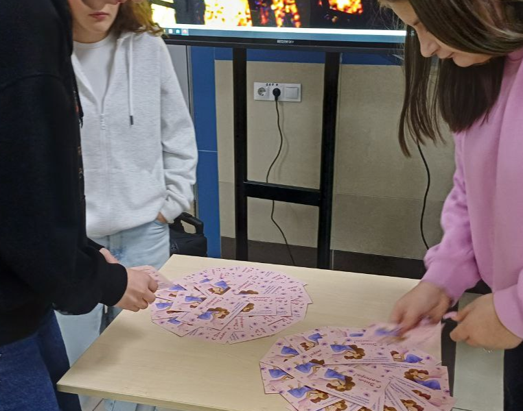 14 октября, праздник Покрова и День матери.
