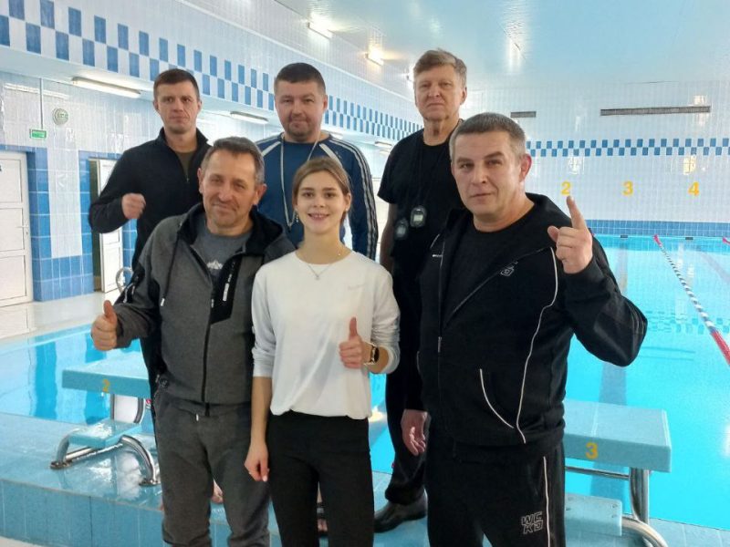 Плавание красивый вид спорта в нем мощь, скорость и успех сочетается с грацией и талантом.