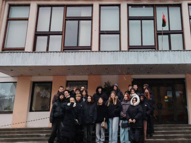 В день праздника, 23 февраля, они посмотрели документально-художественный фильм «Душа защитника».