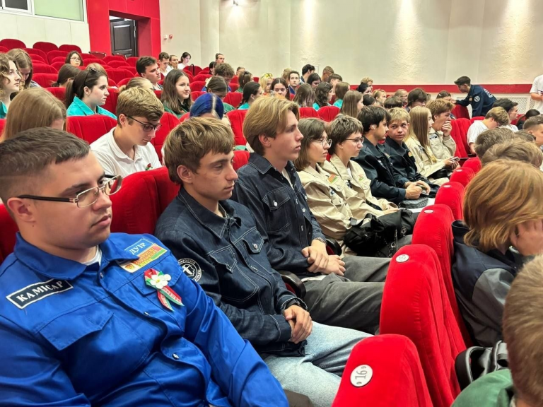 Культурно-развлекательная программа стала ярким финалом праздника.
