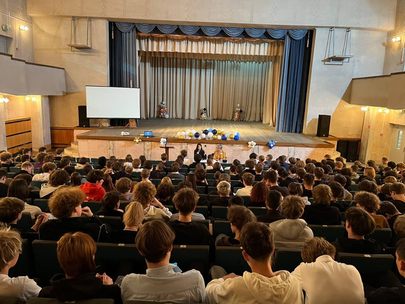 21 сентября в МГКАП прошла встреча первокурсников с помощником прокурора Партизанского района Минска Виталиной Винник.